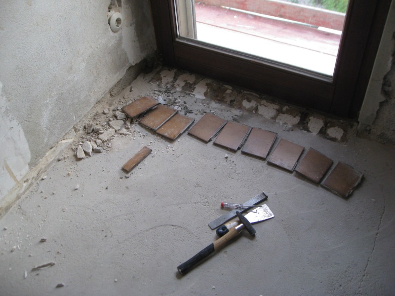 Fliesen vorm Schlafzimmerfenster