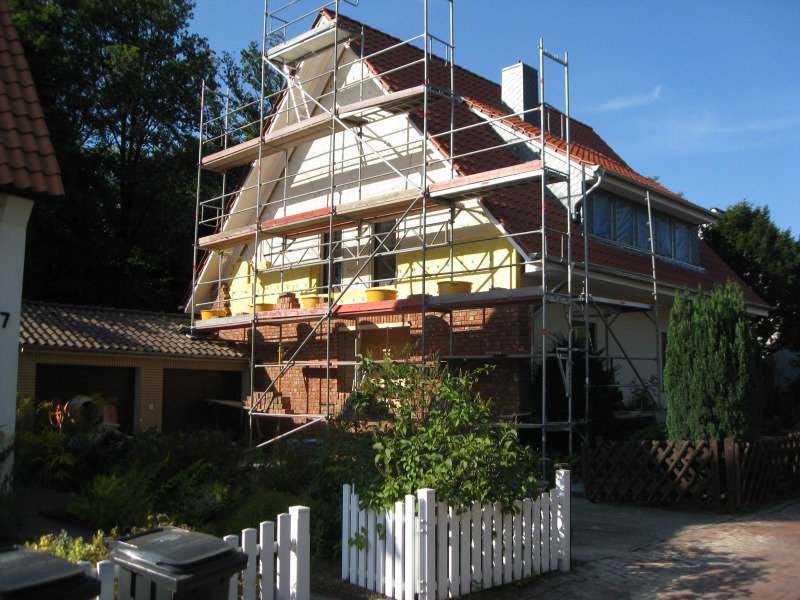 Sturz &uuml;ber Blumenfenster