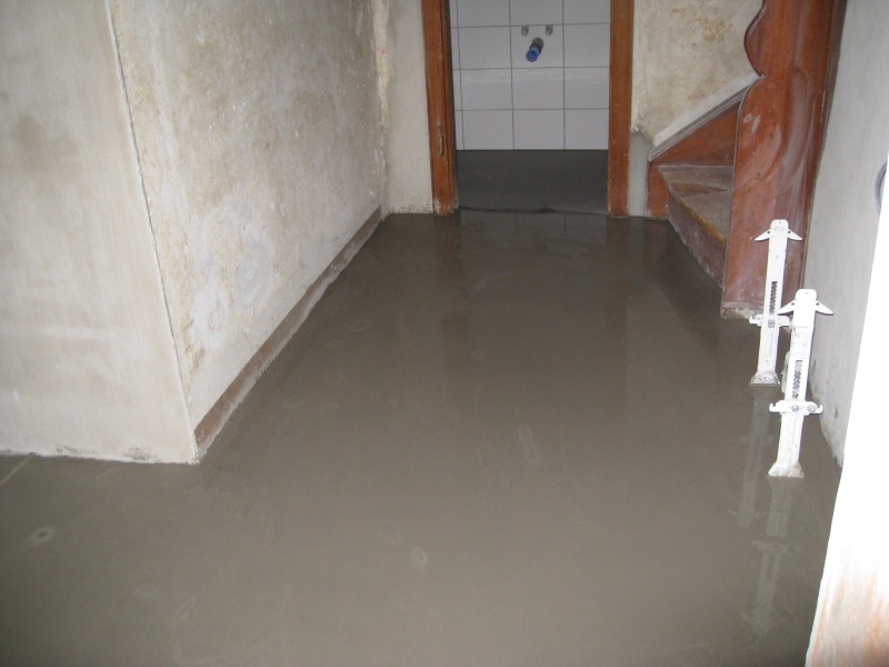 Ausgleichsmasse im Flur