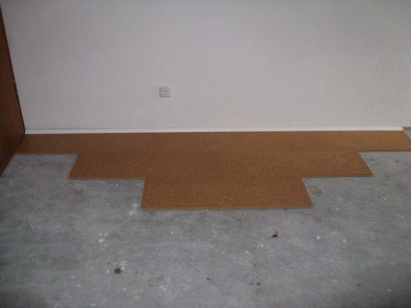 Korkplatten im Schlafzimmer